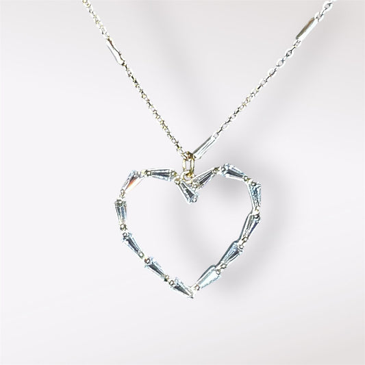 34| Diamond-Inspired Heart Necklace – Elegant Sparkling Pendant for Women
